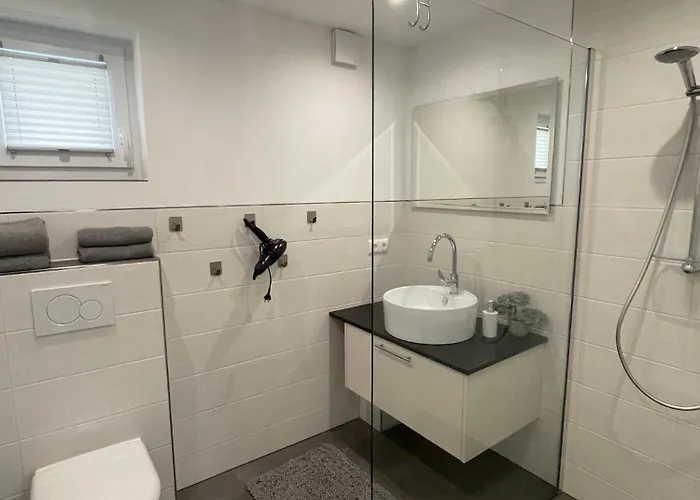 Wehretal - Auf Separatem Grundstueck * Langenhain (Werra-Meissner)